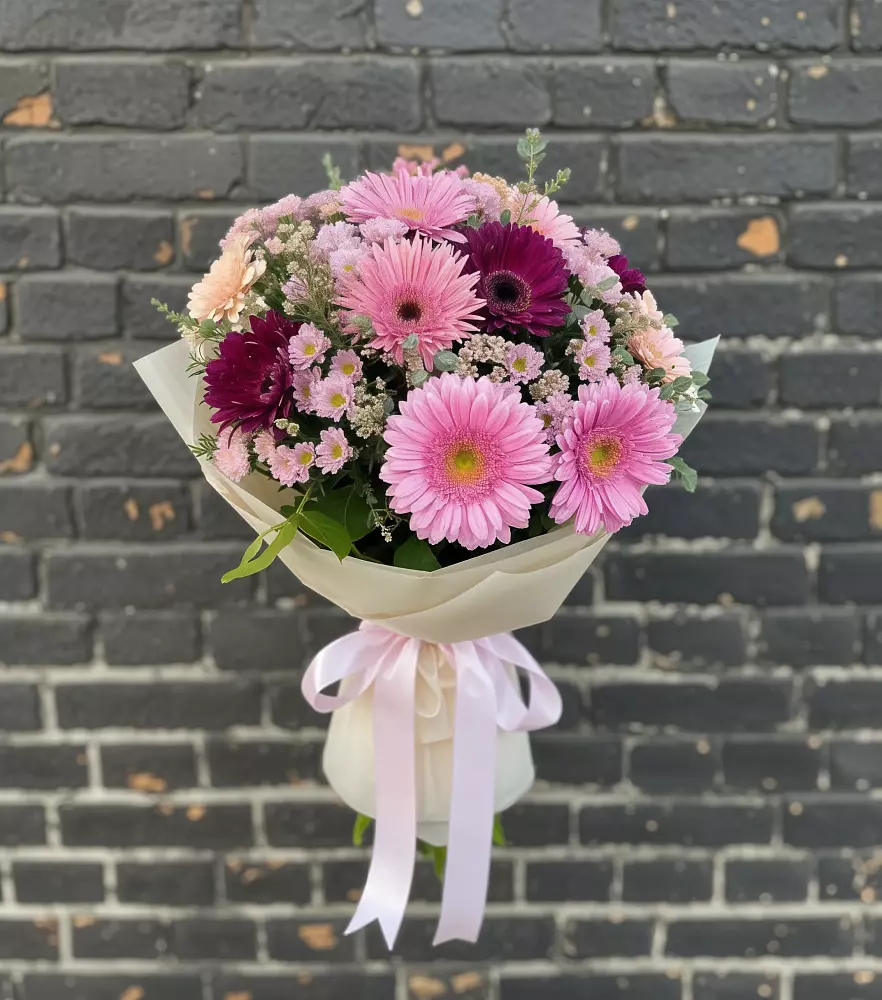 Букет цветов из: Герберы и Хризантемы в Выездное