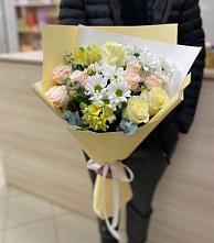 Букет цветов из:  Альстромерии, Розы и Хризантемы #REPLACE_PRED# Выездное