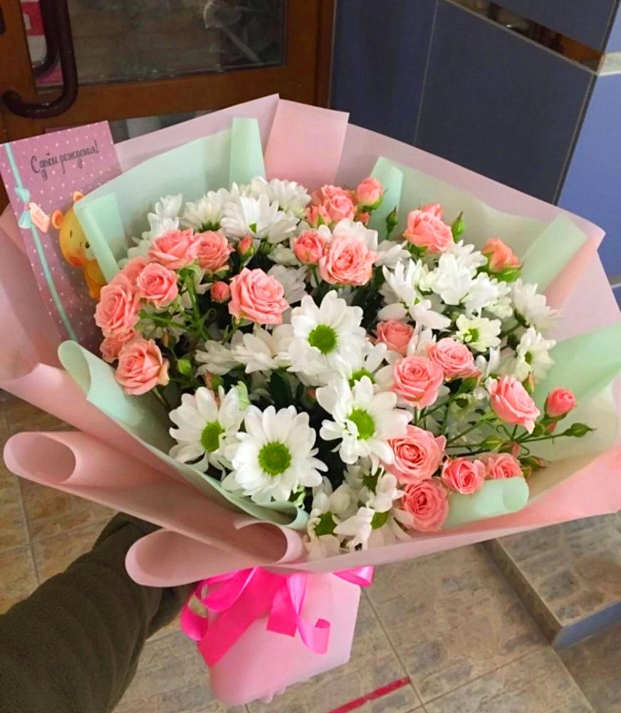 Букет цветов из: Розы и Хризантемы в Выездное