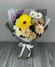 Букет цветов из:  Розы, Герберы и Хризантемы в Выездное