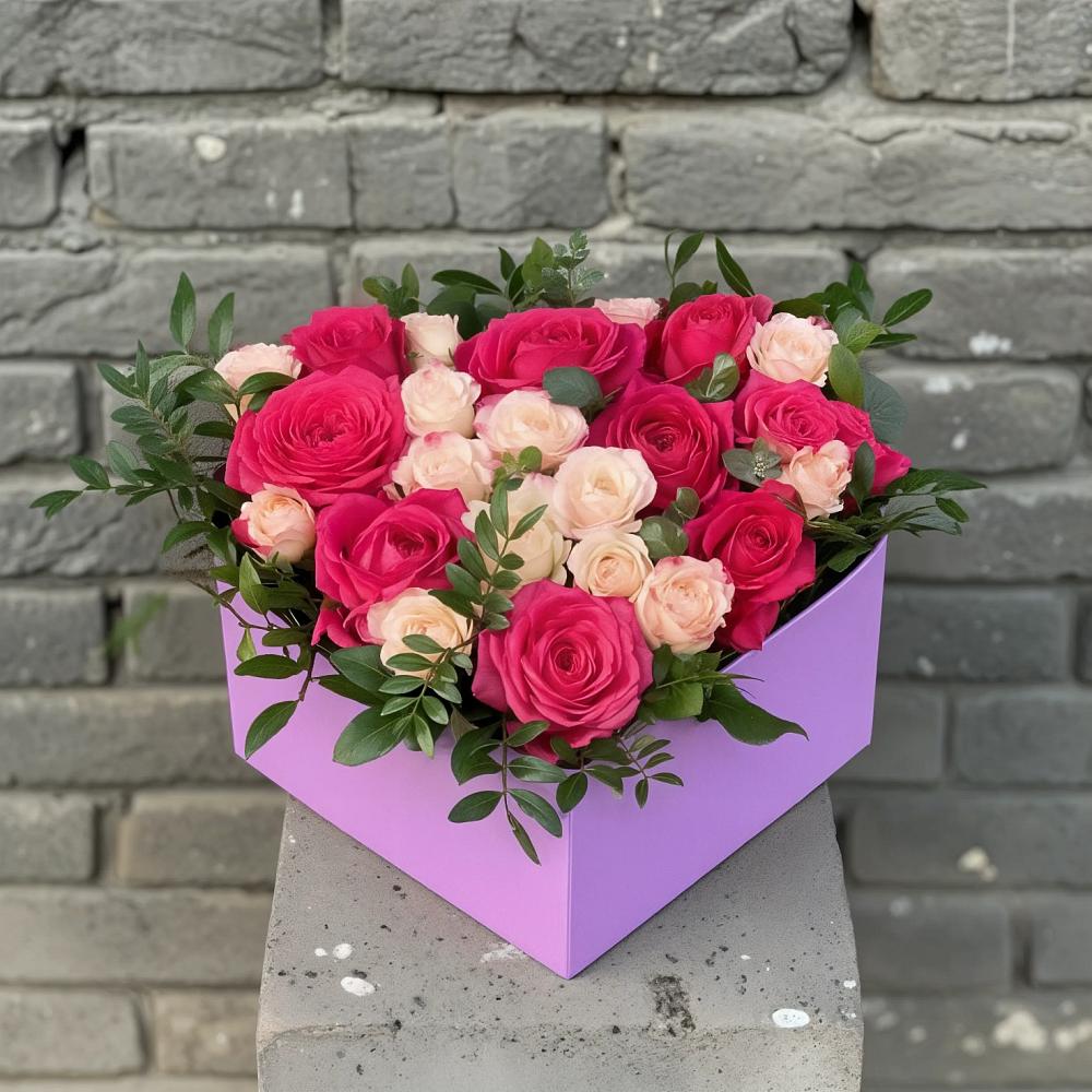 Цветочная композиция из Розы в коробке в Выездное
