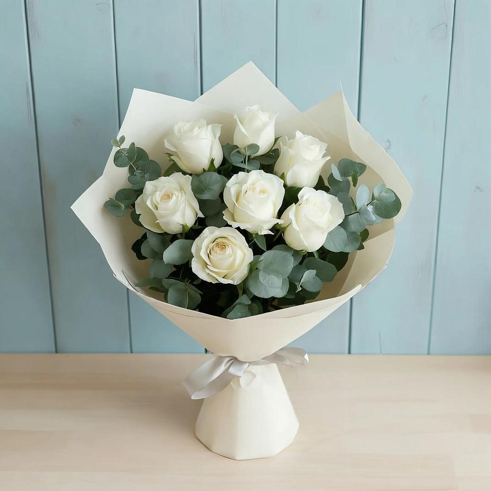 Букет Белые розы в Эвкалипте в Выездное