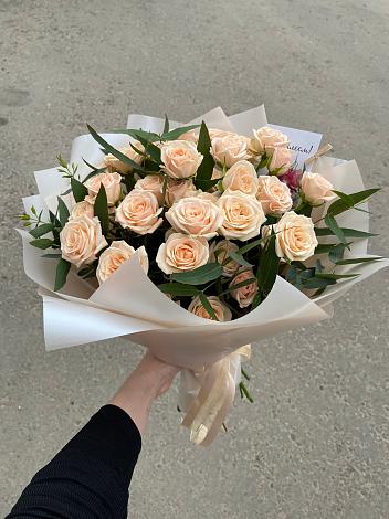 Букет Кремовые розы Латте в Выездное