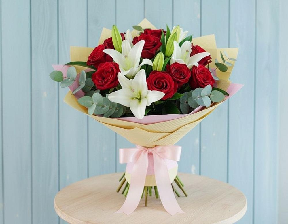Букет цветов из: Лилии и Розы в Выездное